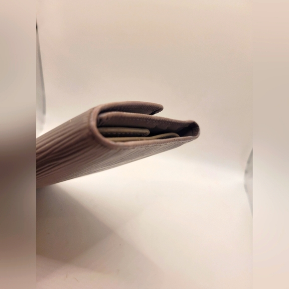 Louis Vuitton Sarah Long Gray Epi Wallet - Picture 5 of 6